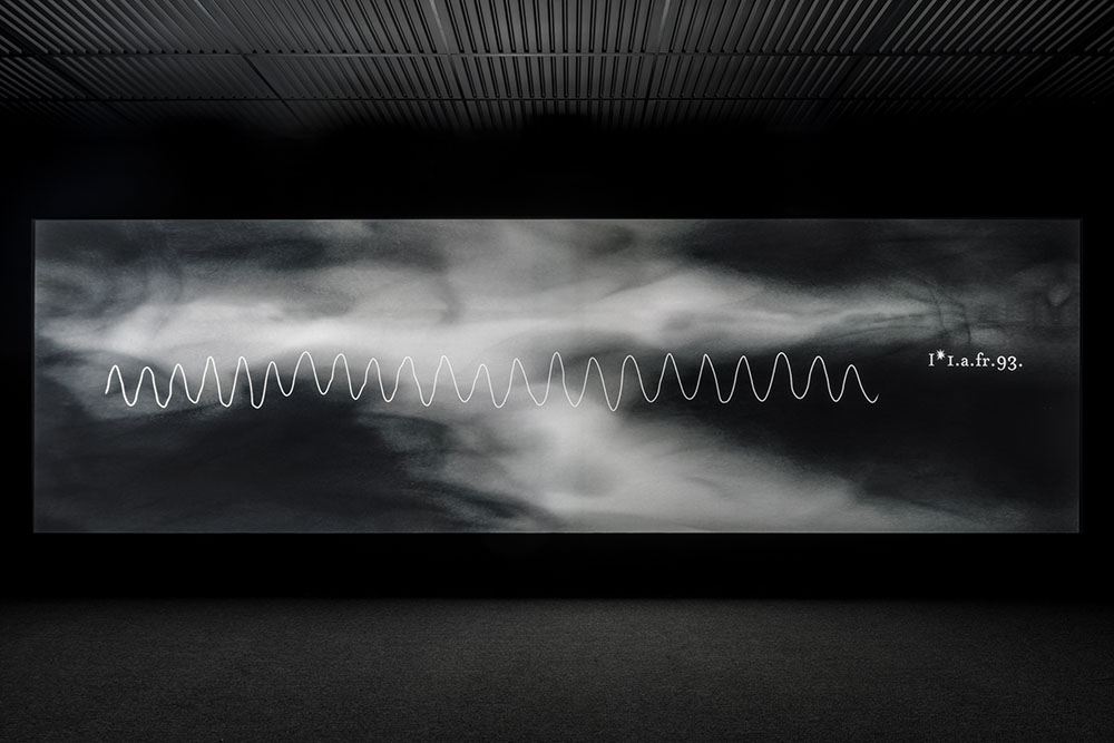 02-The-Boundary-of-Life-install-still-50-1000px