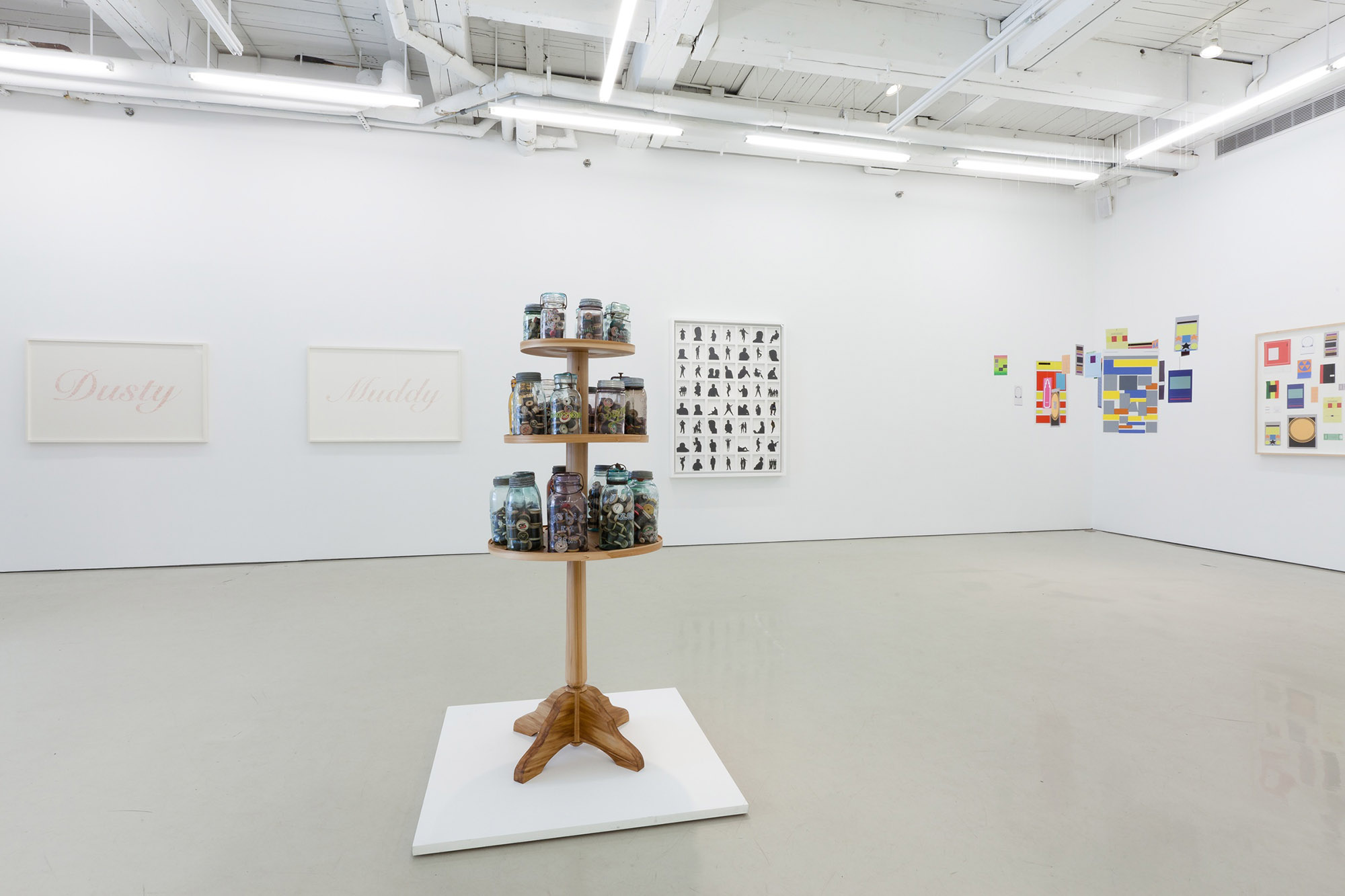 Damelio-show-install_1_OL