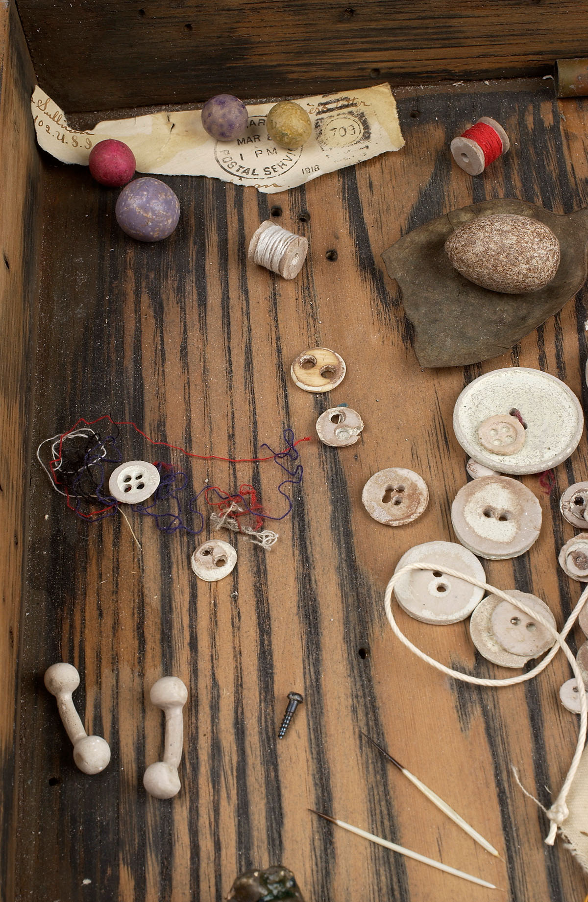 3_The-button-collector